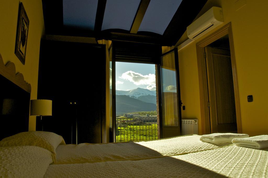 Hotel El Comendador Anon Phòng bức ảnh